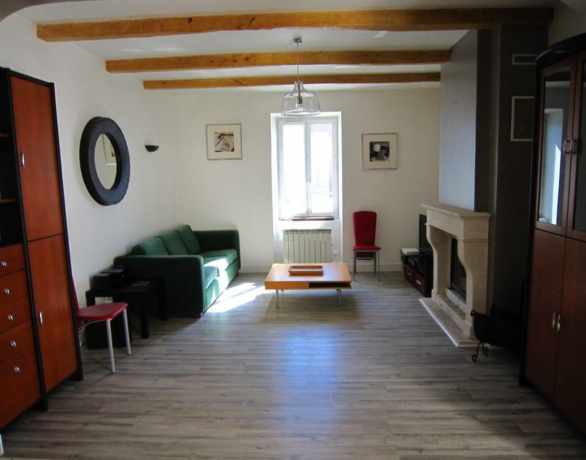 Maison De Charme A La Rochelle Croix-Chapeau Luaran gambar