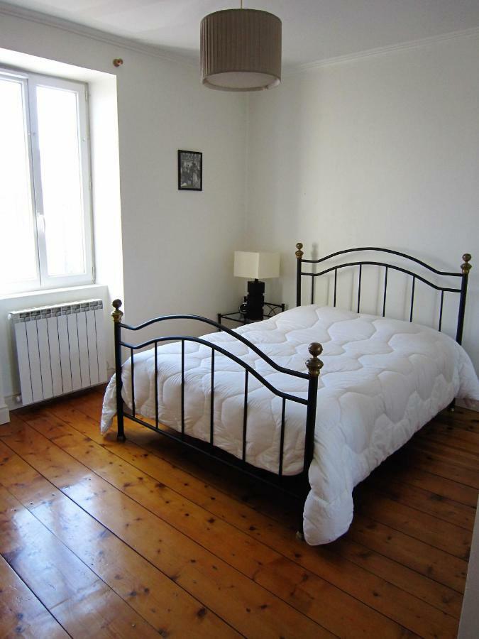 Maison De Charme A La Rochelle Croix-Chapeau Luaran gambar