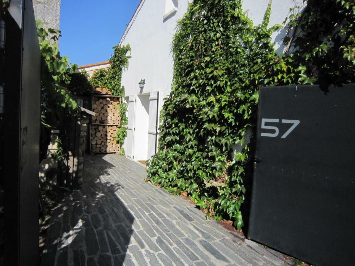 Maison De Charme A La Rochelle Croix-Chapeau Luaran gambar